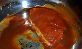 Công nghệ dễ ợt phù phép thịt lợn... thành bò xịn