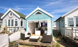 Nhà không WC, không điện nước vẫn đông người muốn mua