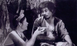 Cảnh Thị Nở nấu cháo hành cho Chí Phèo trong phim của đạo diễn Phạm Văn Khoa. Ảnh: TL