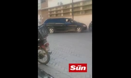 Cô gái liên tục tông xe bạn trai cũ vì ghen tuông