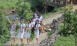 Hành trình từ trái tim: Trao tặng yêu thương và tri thức tại bản người Tày