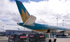 Chở miễn phí 25 máy lọc thận về Việt Nam bằng “siêu máy bay” A350