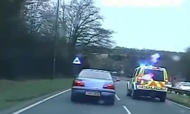 Tài xế đầu gấu yêu cầu cảnh sát không đuổi theo