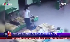 Camera ghi cảnh giáo viên đánh đập liên tiếp học sinh mẫu giáo