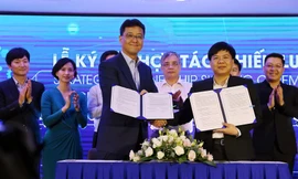 Samsung cùng Egroup đưa ứng dụng công nghệ thông minh vào môi trường giáo dục