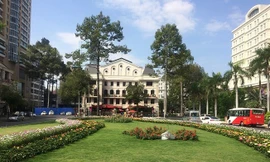 Công viên xanh thay thế cho bãi giữ xe trước đây.