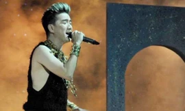 Sao nam Việt không ngại mặc đồ nữ tính