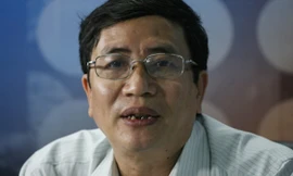 Vụ trưởng Vụ Giáo dục Trung học (Bộ GD-ĐT) Vũ Đình Chuẩn. 