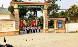 Hiệu trưởng bị đánh nhập viện đã được xin lỗi