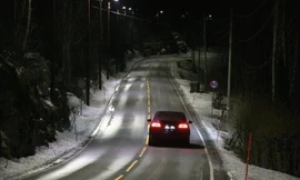 Đèn đường sẽ tự động giảm ánh sáng khi không có phương tiện lưu thông.