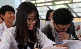 Học sinh THPT Cần Thạnh. Ảnh: Mạnh Tùng.