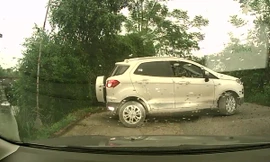 Chiếc xe trước khi gặp nạn.