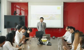 Chuyến học tập thực tế tại Tập đoàn Savills của sinh viên UEF