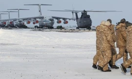 Mục kích căn cứ quân sự binh đoàn Bắc Cực