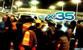 Bắt giữ xe minivan 6 chỗ nhồi nhét 35 người