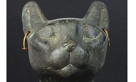 Bức tượng suýt bị vứt vào thùng rác có giá… 1,7 tỉ đồng