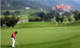 Không sử dụng đất lúa làm sân golf