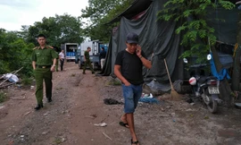 Cơ quan chức năng triệt phá "ổ gas lậu" lớn nhất TP Hải Dương. Ảnh: Minh Đức