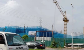 Dự án Cây xanh, bãi đỗ xe Việt - Nhật đã treo biển quy hoạch xây dựng dự án theo quy định. Ảnh: M.Đ