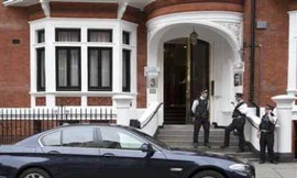 Anh “dọa” bao vây đại sứ quán Ecuador nếu không nộp ông chủ Wikileaks