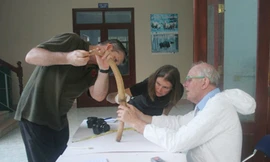 Khám nghiệm xương tê giác