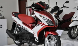 Giá xe ga Air Blade 125 giảm mạnh