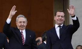 Nga xóa nợ cho Cuba, cho thuê máy bay