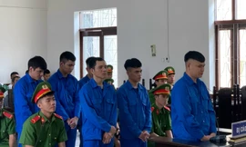Chém người do mâu thuẫn nhỏ, nhóm trai làng lĩnh án