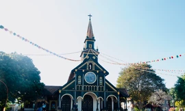 Chiêm ngưỡng nhà thờ hơn 100 tuổi đẹp nhất vùng Tây Nguyên