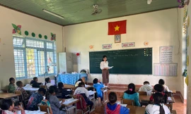 Một tháng, 4 hiệu trưởng và hiệu phó xin nghỉ việc