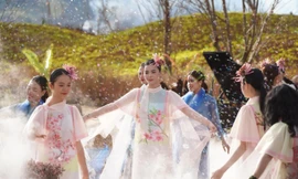 Mãn nhãn màn trình diễn nghệ thuật 'Măng Đen – Thiên đường hồng'