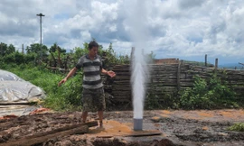 Sau động đất, một giếng khoan bất ngờ phun cột nước cao hơn 20m, chưa có dấu hiệu dừng