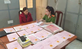 Bắt đối tượng cho vay lãi nặng rồi ép con nợ sang nhượng đất