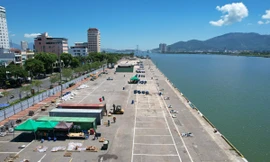 Toàn cảnh trận địa của hai đội Pháp, Italia trước đêm chung kết pháo hoa quốc tế Đà Nẵng