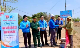 Đội hình 'Bình dân học vụ số' ở Lâm Đồng giúp 9.700 người dân tiếp cận kỹ năng số