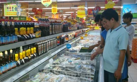 Thực phẩm giảm giá, người mua vẫn hững hờ