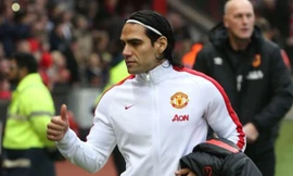 Chấn thương đầu gối khiến Falcao "sợ".