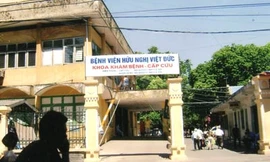 Bệnh viện Việt Đức cam kết xử lý nghiêm cán bộ
