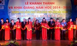 Lễ khánh thành và khai giảng năm học mới của trường Cao đẳng nghề Công nghiệp Việt – Hàn Bắc Giang.