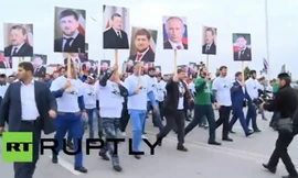 Hơn 100.000 người Chechnya diễu hành mừng sinh nhật Putin