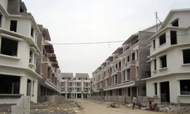 Khách hàng gần đây bị "khủng bố" mỗi ngày cả chục tin nhắn quảng cáo, rao bán nhà đất. Ảnh: Ngọc Tuyên/ VnExpress