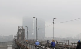 Hà Nội huyền ảo trong sương sớm