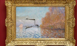 Andrew Shannon (49 tuổi) đã để lại một vết rách lớn trong bức “Vịnh Argenteuil và một con thuyền” (1874) của danh họa Monet.