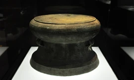 Trưng bày 11 báu vật trống đồng Đông Sơn