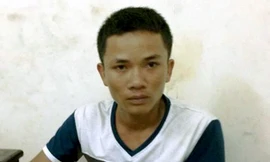 Khách xách dao xông vào quán massage chém nữ tiếp viên