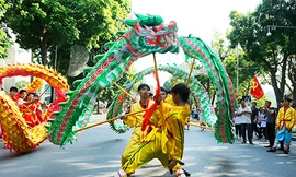 Liên Hoan Múa Rồng Quanh Hồ Gươm - Hà Nội