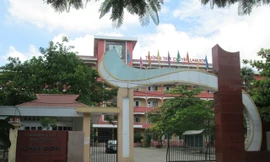 Trường THPT chuyên Lam Sơn