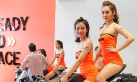 Dàn mỹ nhân đọ dáng bên xe côn tay cỡ nhỏ KTM RC