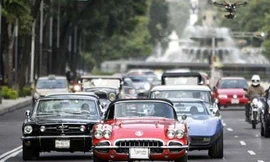 Cuộc diễu hành xe cổ lớn nhất thế giới