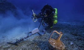 Săn tìm kho báu trong con tàu đắm lớn nhất thời cổ đại